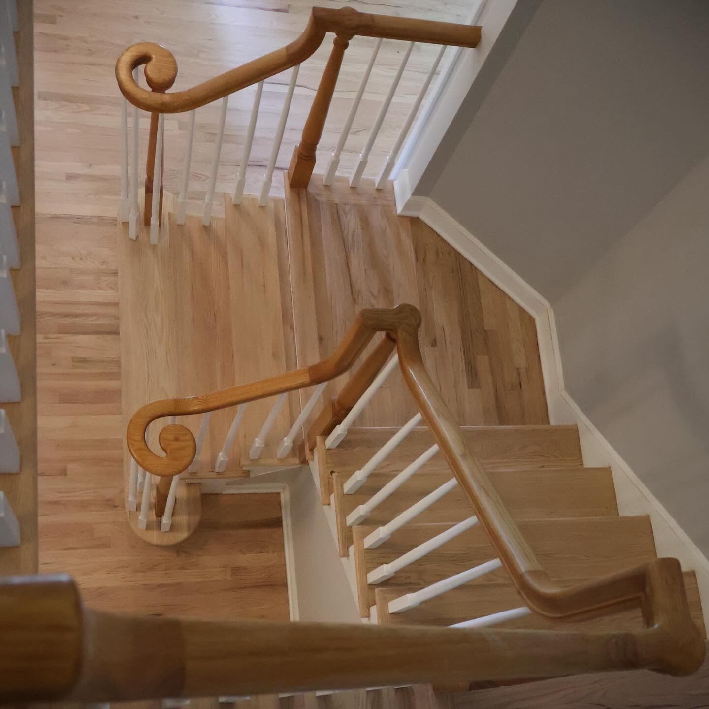 Natural floors, timeless finish. ✨ Sometimes the natural beauty of the wood is all you need. A clean refinish brings the grain, color, and character back to life. 🪵